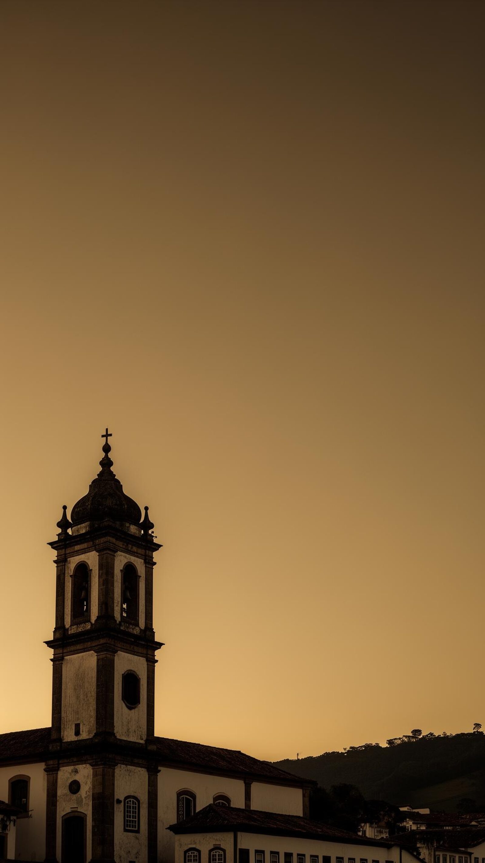 Torre ao Anoitecer